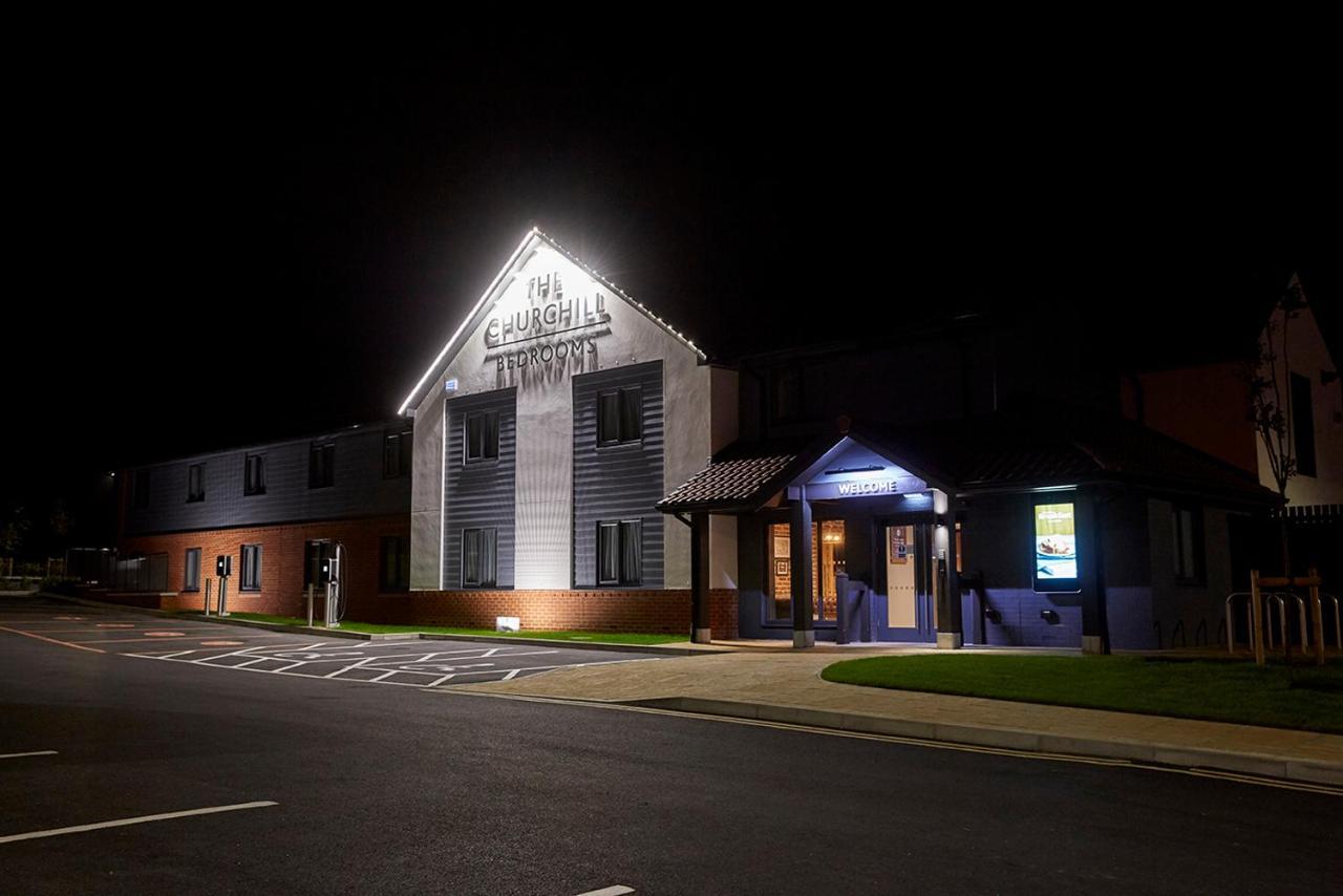 The Churchill By Greene King Inns Royal Wootton Bassett Bagian luar foto